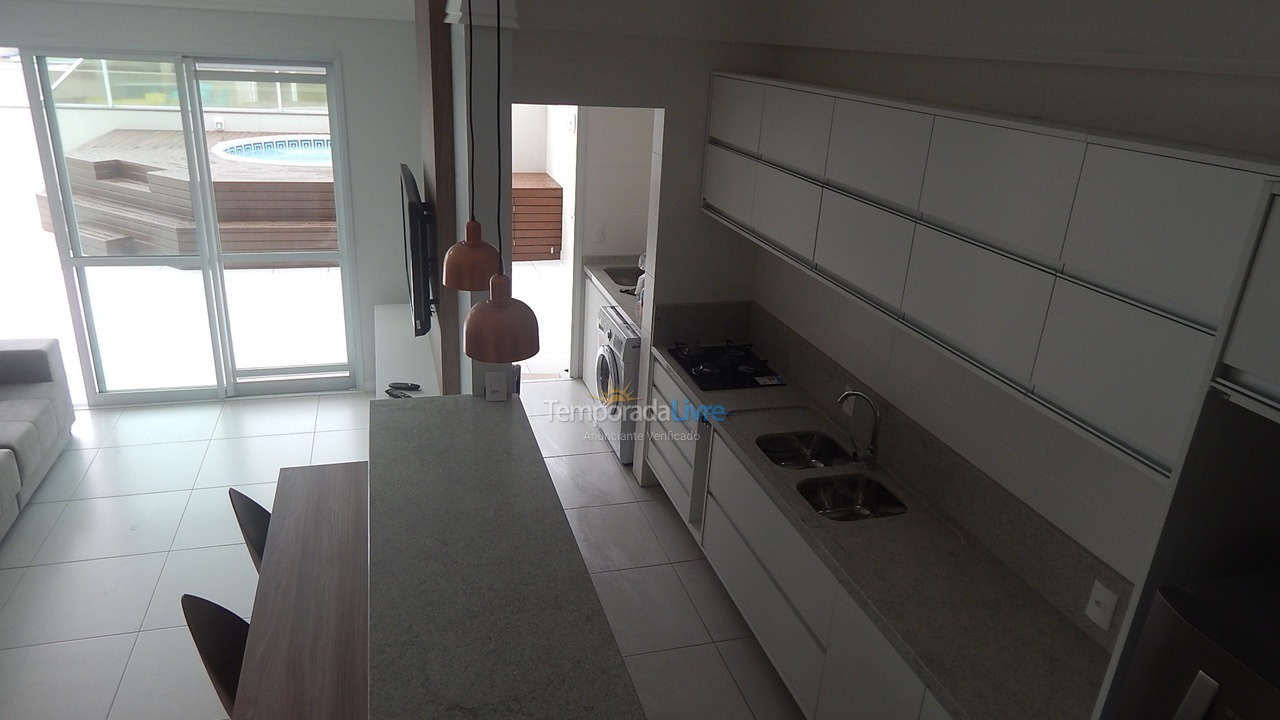 Apartamento para aluguel de temporada em Florianopolis (Praia dos Ingleses)