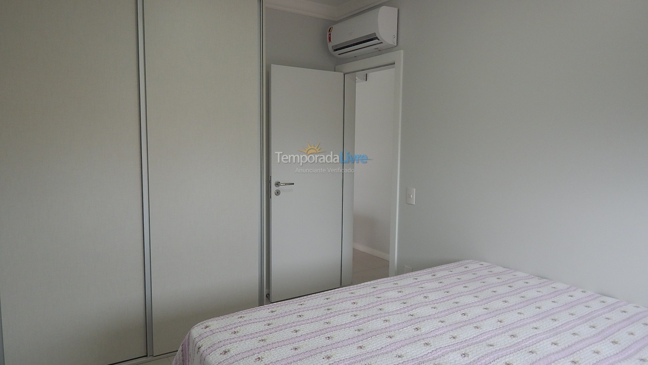 Apartamento para aluguel de temporada em Florianopolis (Praia dos Ingleses)