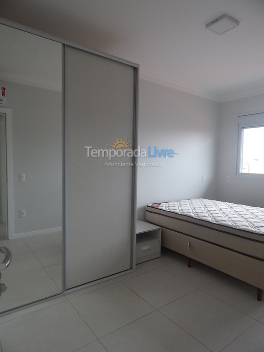 Apartamento para aluguel de temporada em Florianopolis (Praia dos Ingleses)