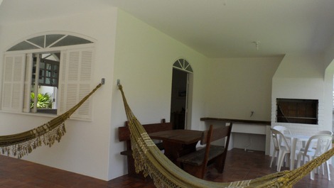 varanda com churrasqueira