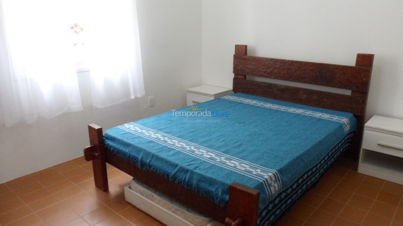 Casa para aluguel de temporada em Florianopolis (Praia dos Ingleses)