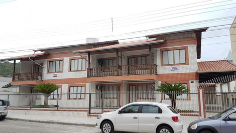 Apartamento para alugar em Bombinhas - Praia de Bombinhas