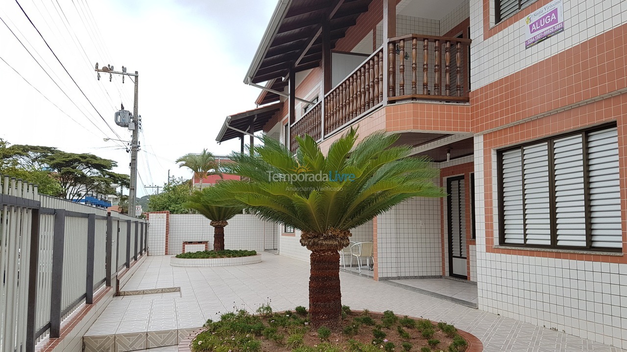 Apartamento para aluguel de temporada em Bombinhas (Praia de Bombinhas)