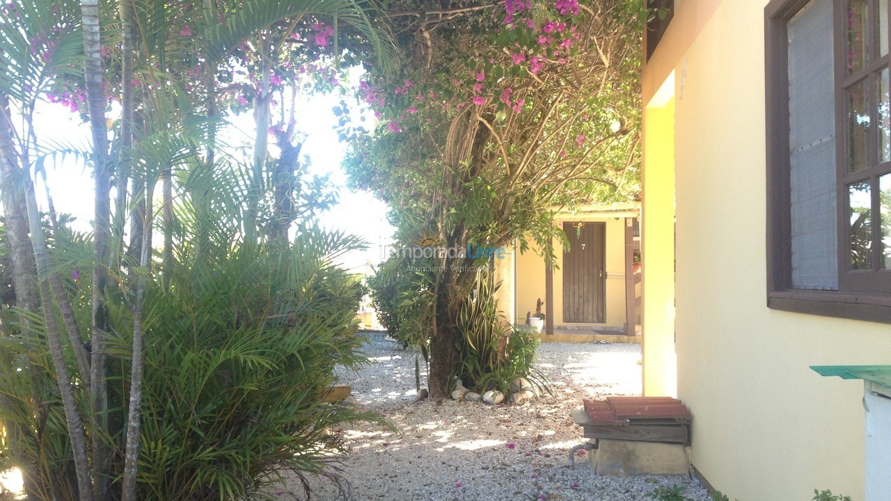 Casa para aluguel de temporada em Bombinhas (Praia de Bombas)
