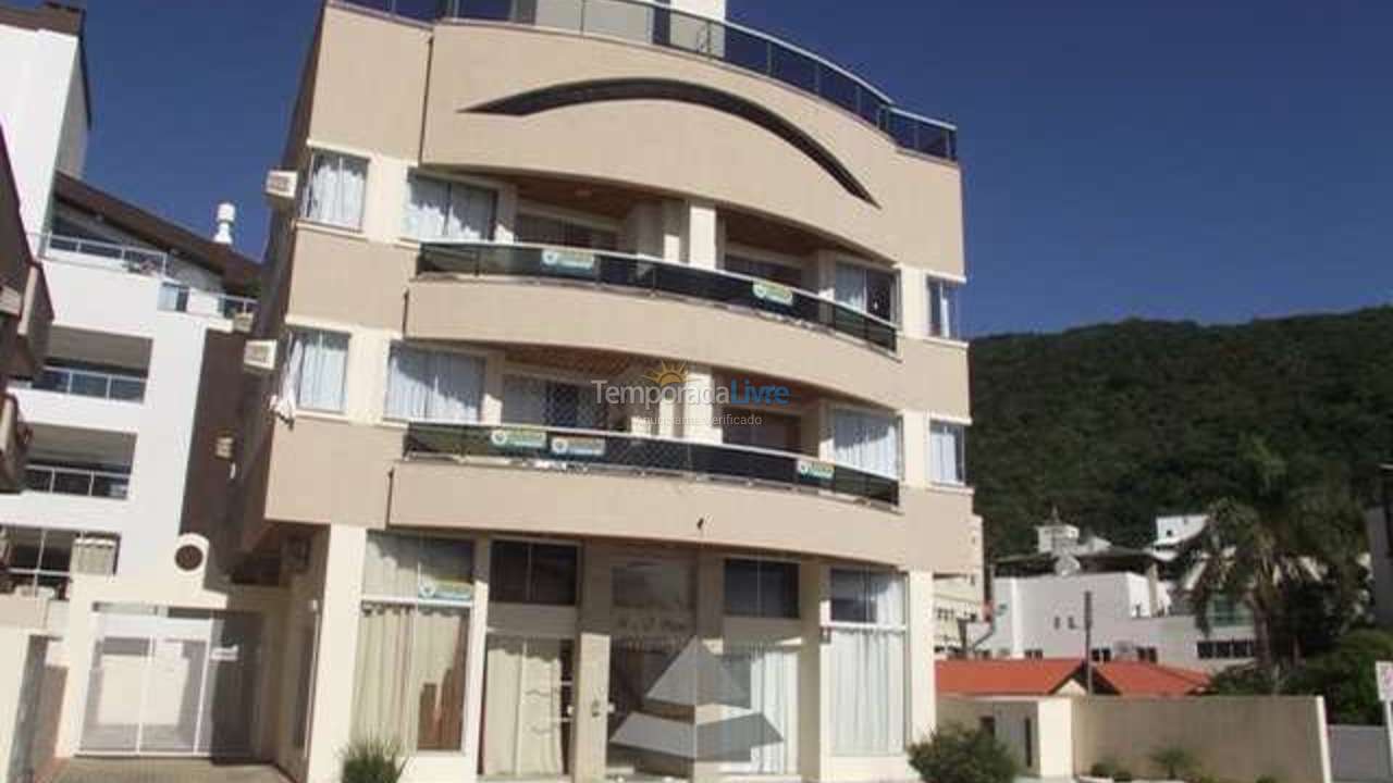 Casa para aluguel de temporada em Bombinhas (Praia de Bombas)