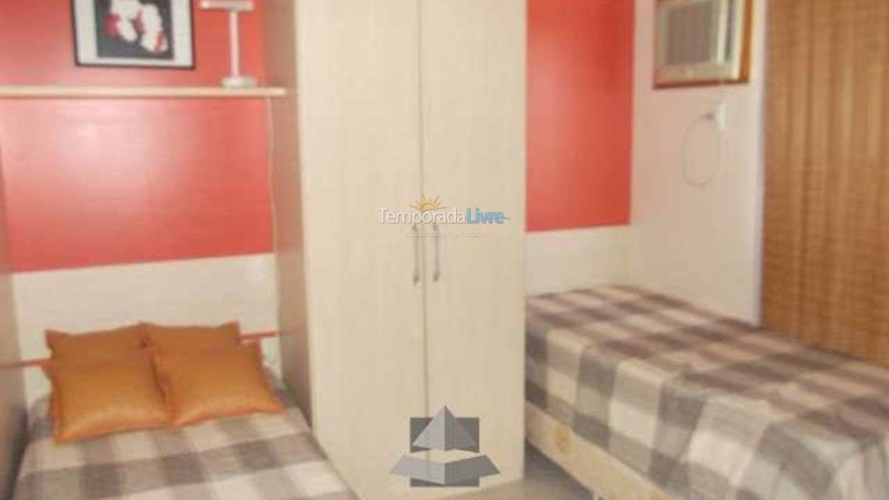 Casa para aluguel de temporada em Bombinhas (Praia de Bombas)