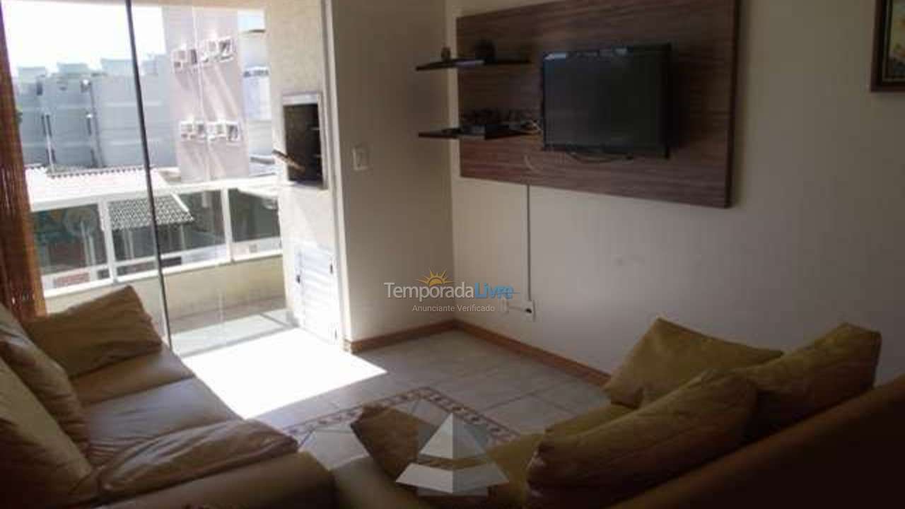 Casa para aluguel de temporada em Bombinhas (Praia de Bombas)