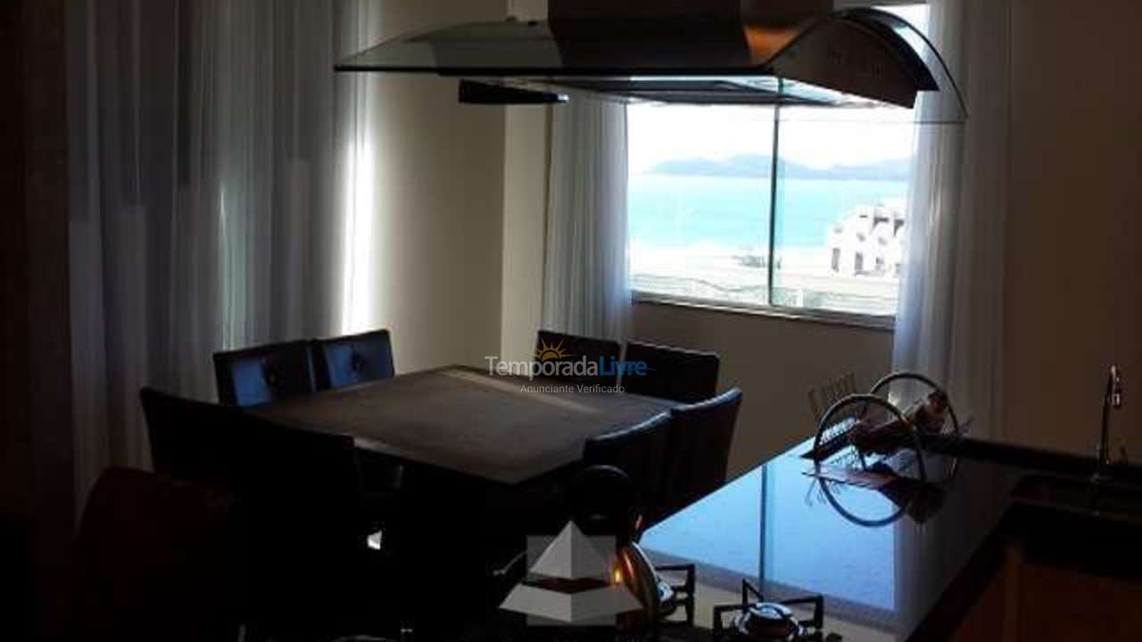 Casa para alquiler de vacaciones em Bombinhas (Praia de Bombas)