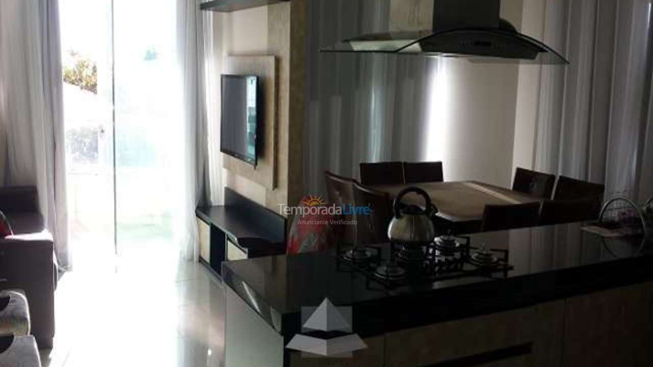 Casa para alquiler de vacaciones em Bombinhas (Praia de Bombas)