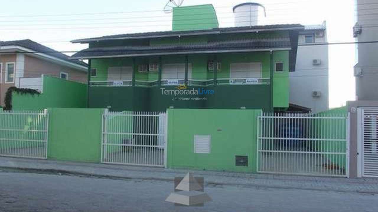 Casa para alquiler de vacaciones em Bombinhas (Praia de Bombas)