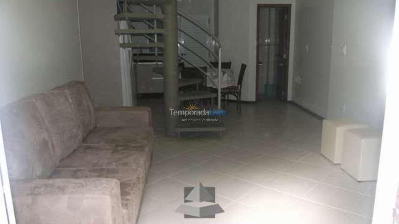 Casa para aluguel de temporada em Bombinhas (Praia de Bombas)