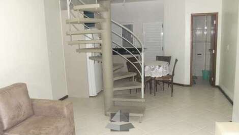 SOBRADO PARA LOCAÇÃO DE TEMPORADA