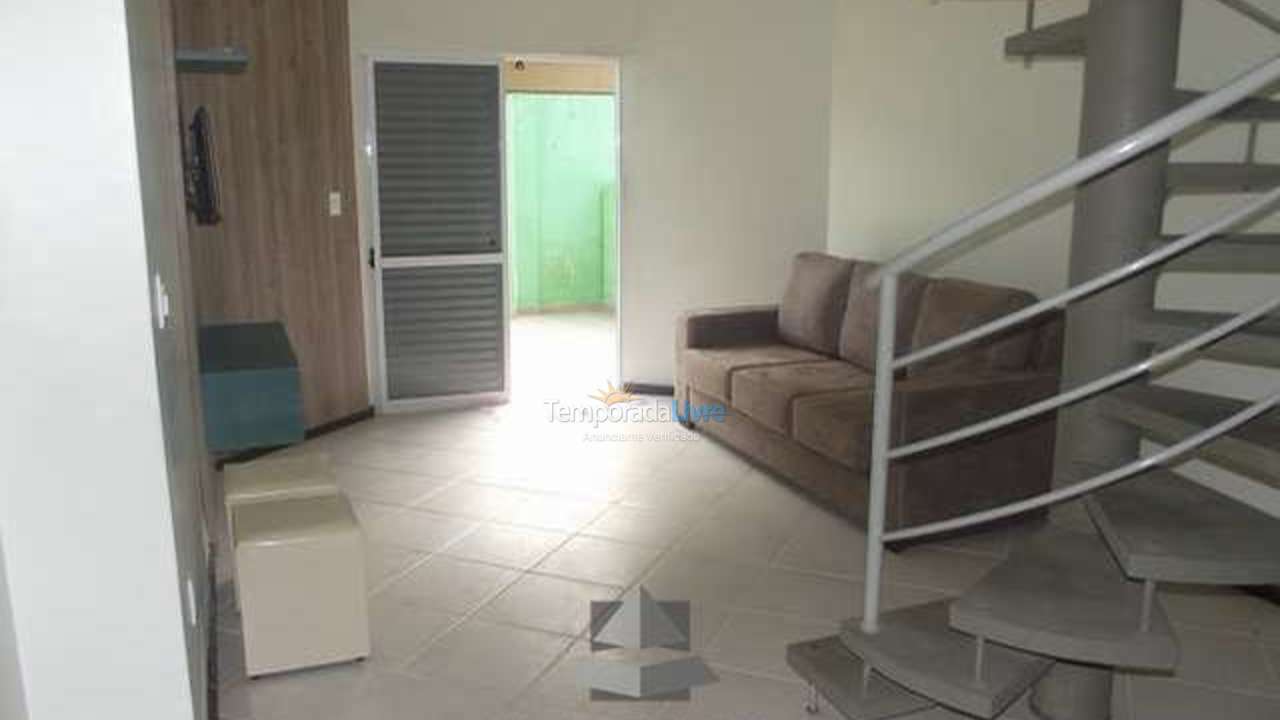 Casa para aluguel de temporada em Bombinhas (Praia de Bombas)