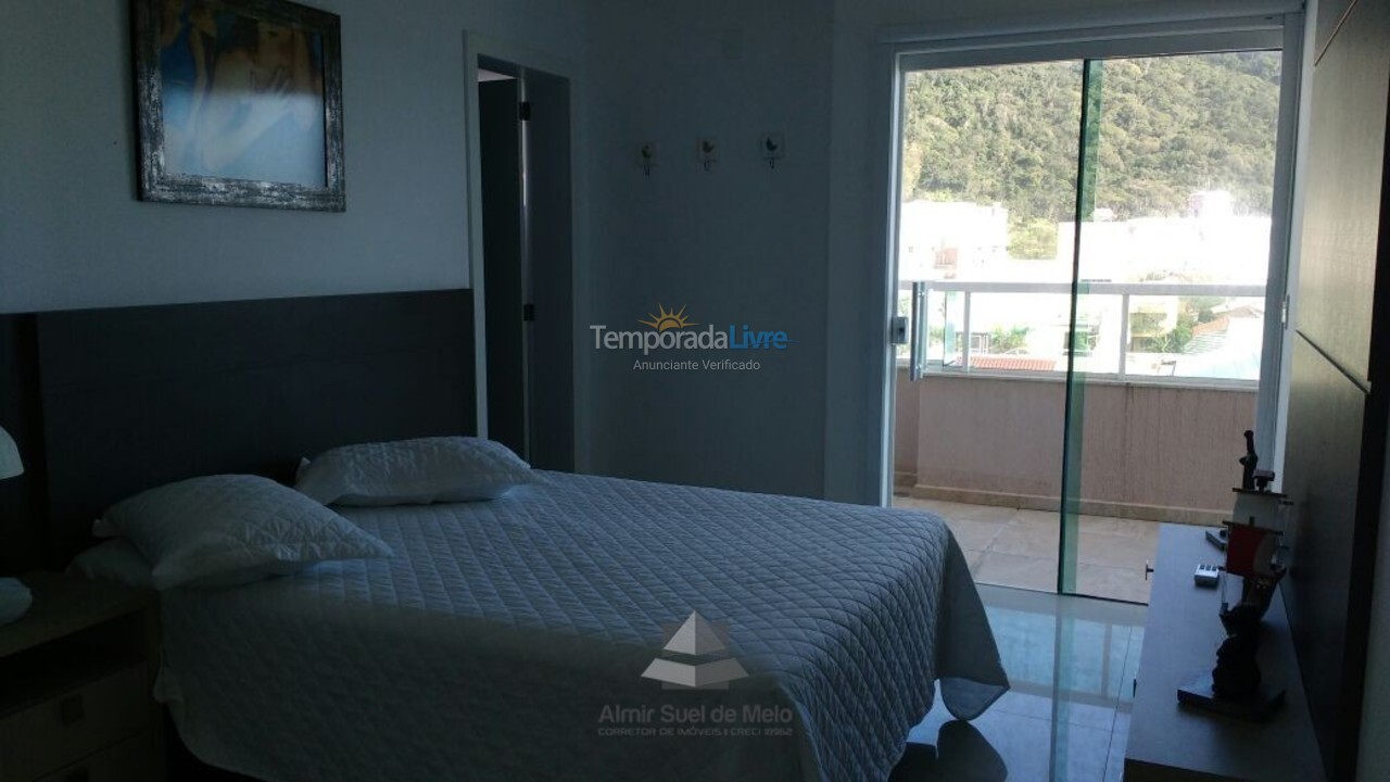 Apartment for vacation rental in Bombinhas (Praia de Bombas)