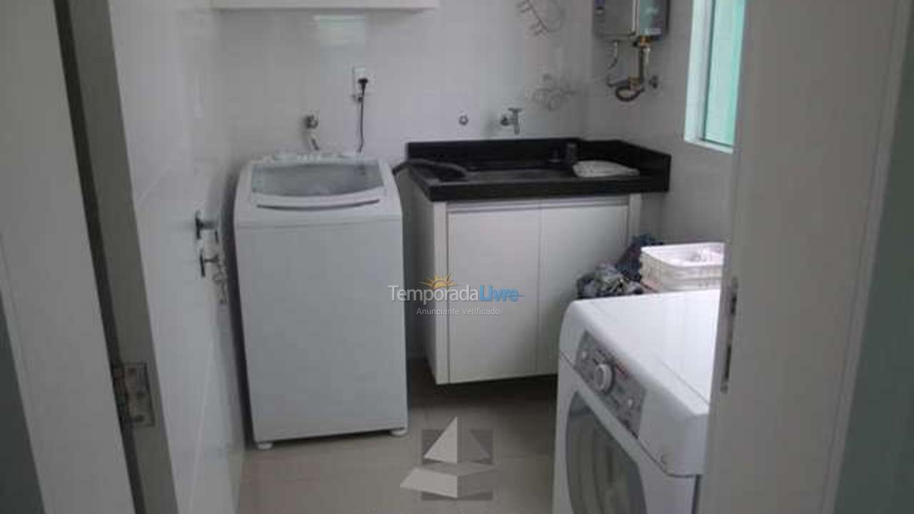 Casa para alquiler de vacaciones em Bombinhas (Praia de Bombas)