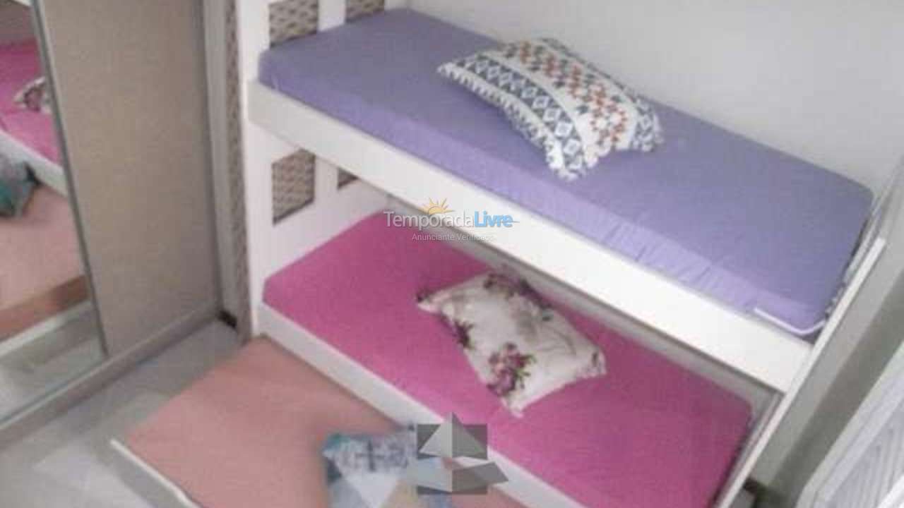 Casa para aluguel de temporada em Bombinhas (Praia de Bombas)