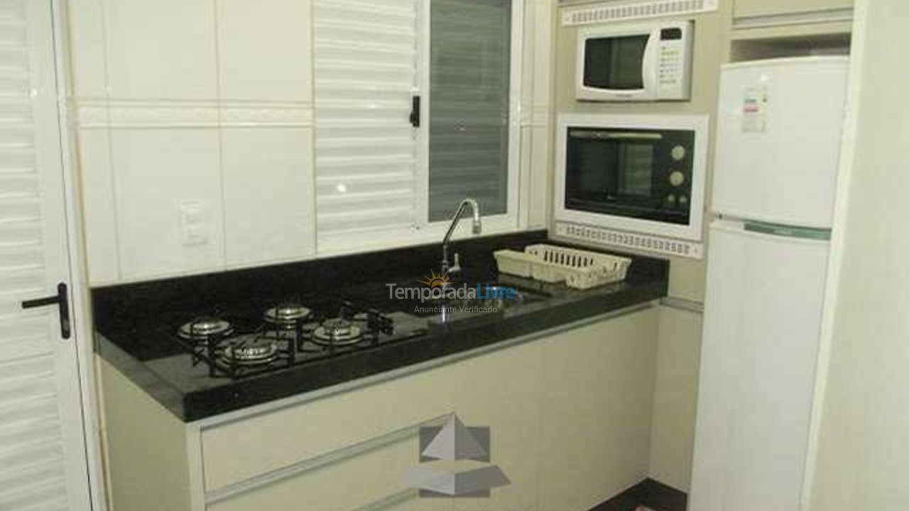 Casa para alquiler de vacaciones em Bombinhas (Praia de Bombas)