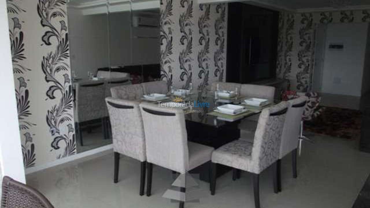 Casa para alquiler de vacaciones em Bombinhas (Praia de Bombas)