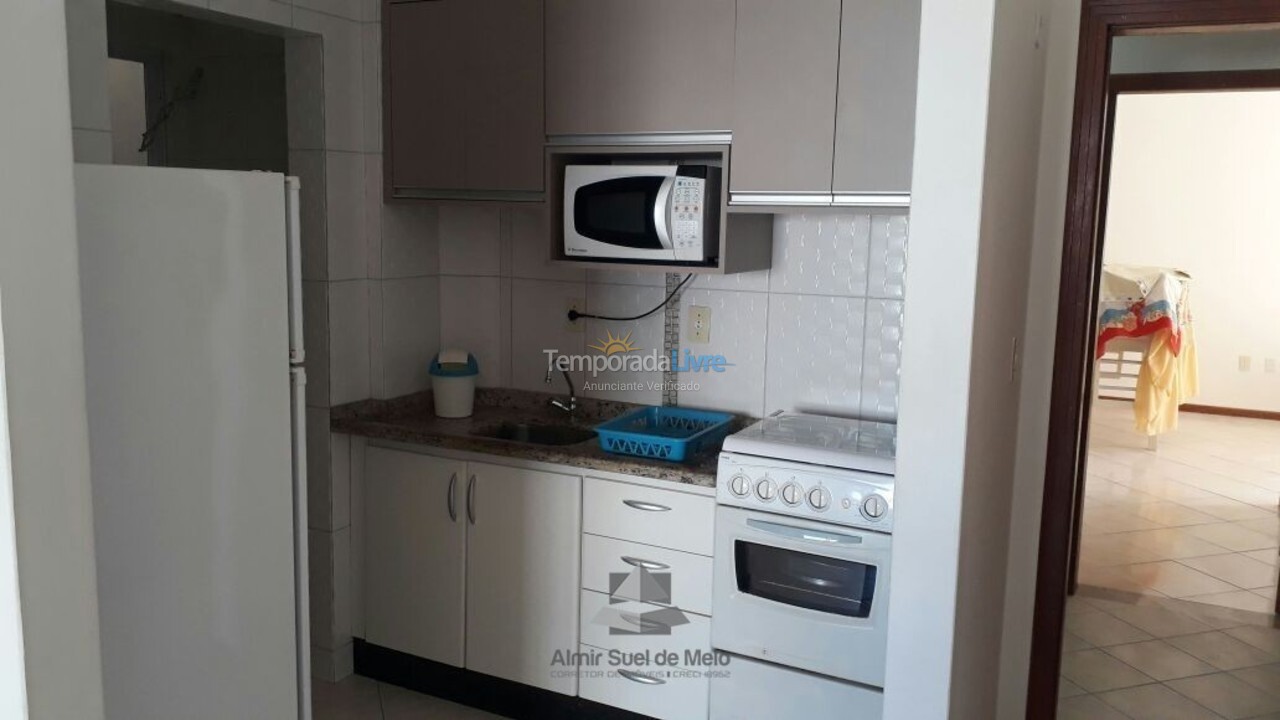 Casa para aluguel de temporada em Bombinhas (Praia de Bombas)