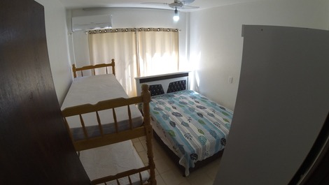 AP-221 40 metros desde el mar a 09 personas