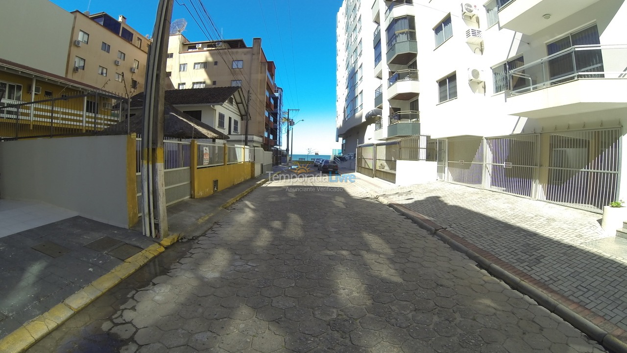 Apartamento para alquiler de vacaciones em Itapema (Meia Praia)