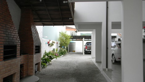 APARTMENTS TO 100 METERS FROM THE BEACH FOR 04 PEOPLE