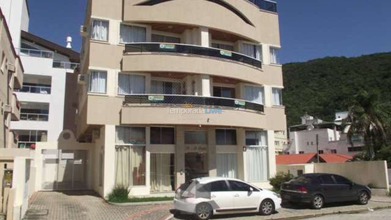 House for vacation rental in Bombinhas (Praia de Bombas)