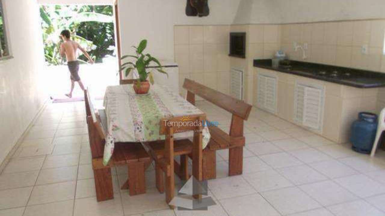 Casa para alquiler de vacaciones em Bombinhas (Praia de Bombas)