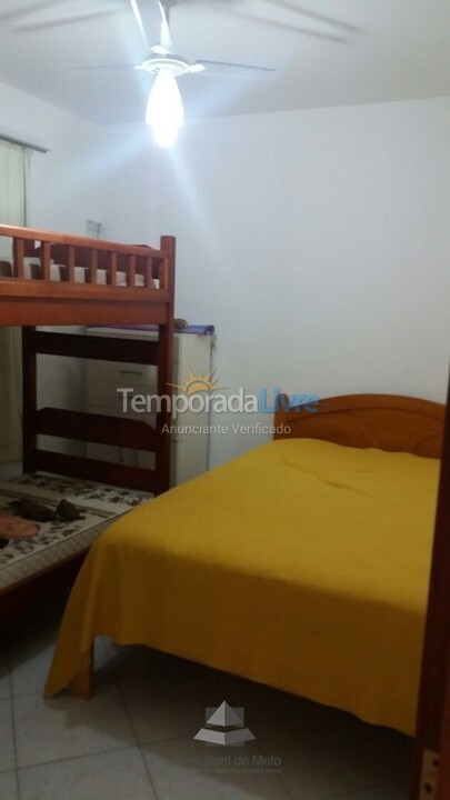 Casa para aluguel de temporada em Bombinhas (Praia de Bombas)