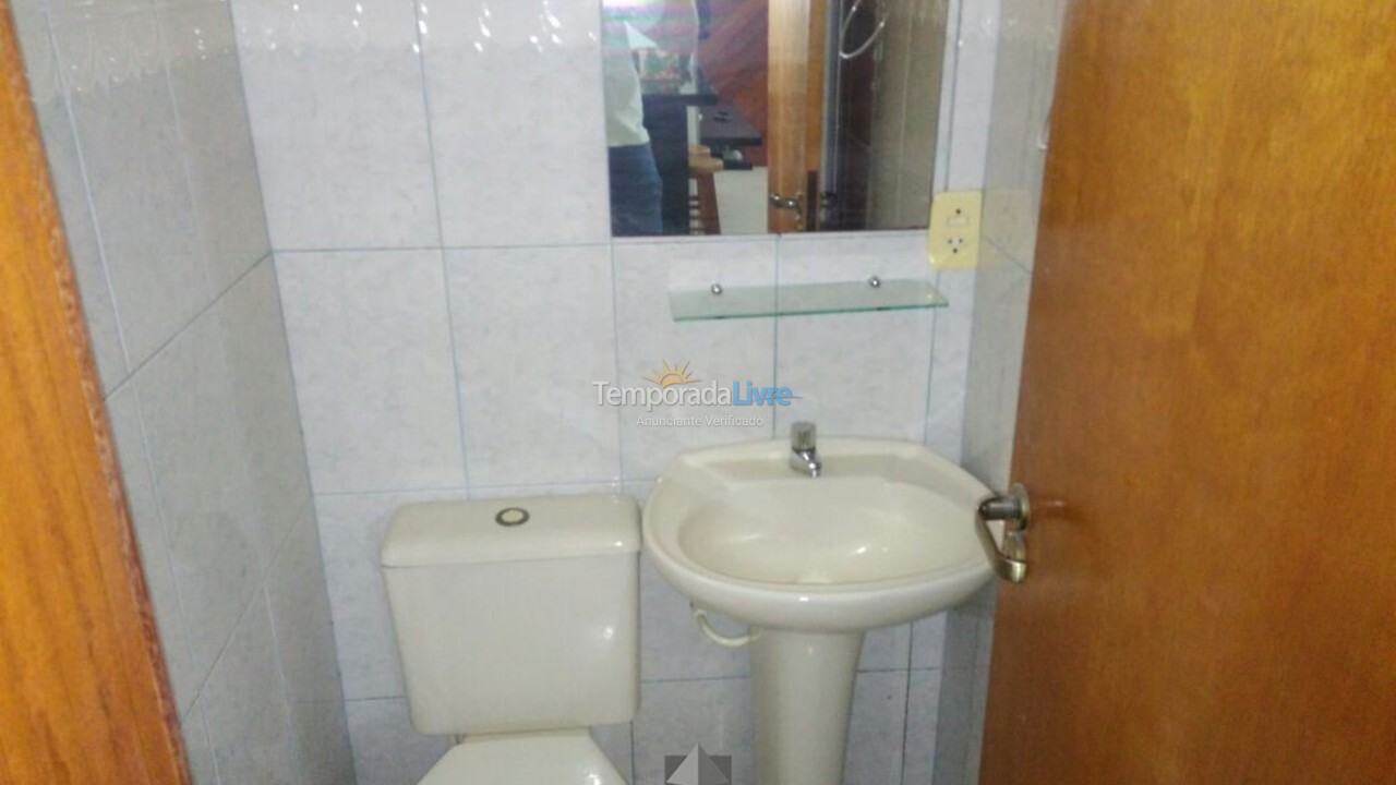 Casa para alquiler de vacaciones em Bombinhas (Praia de Bombas)