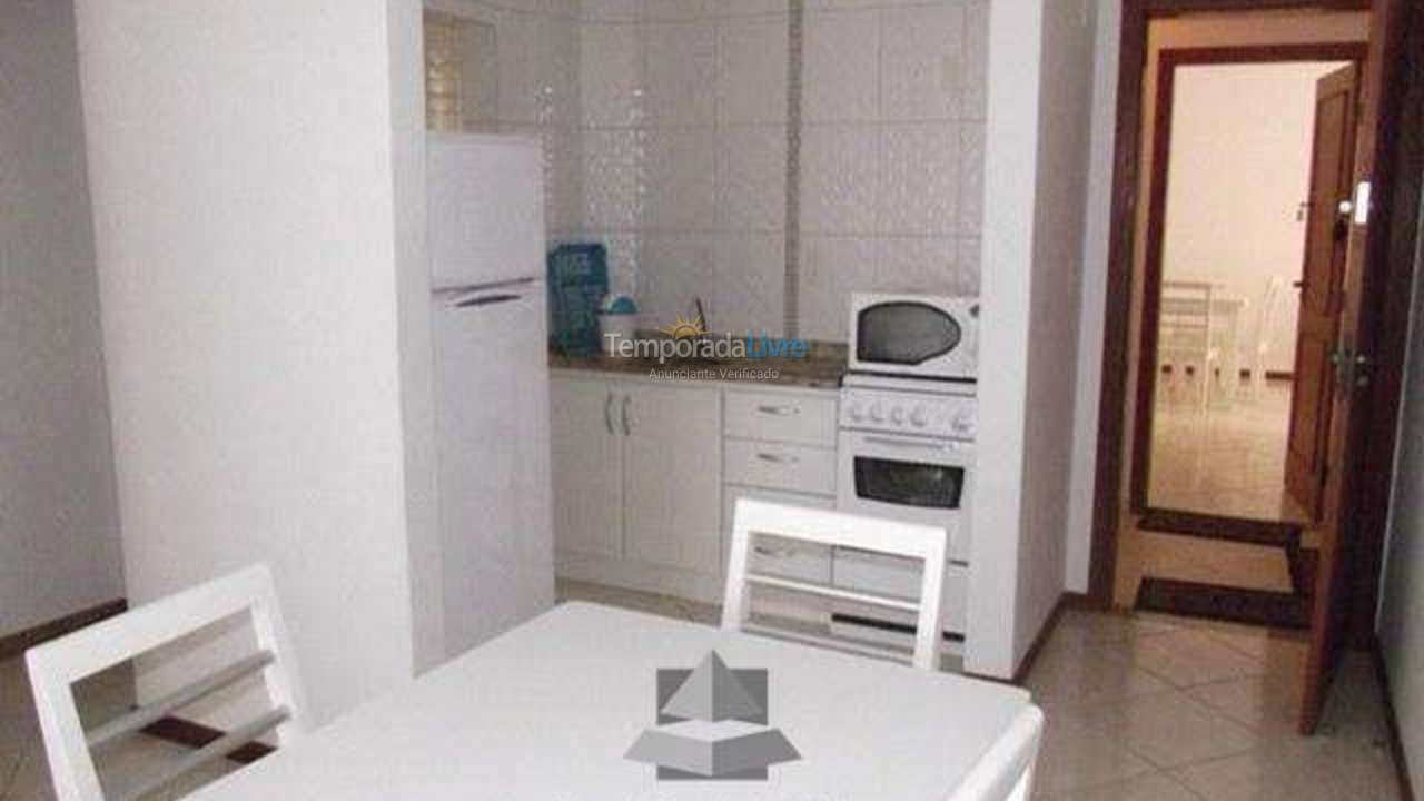 Casa para alquiler de vacaciones em Bombinhas (Praia de Bombas)