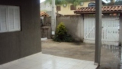 CASA A 2 KM DA PRAIA GRANDE