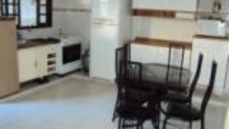 CASA A 2 KM DA PRAIA GRANDE