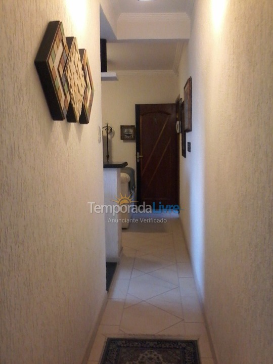 Apartamento para aluguel de temporada em Praia Grande (Canto do Forte)