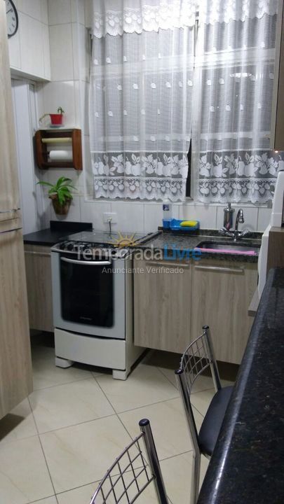 Apartamento para aluguel de temporada em Praia Grande (Canto do Forte)