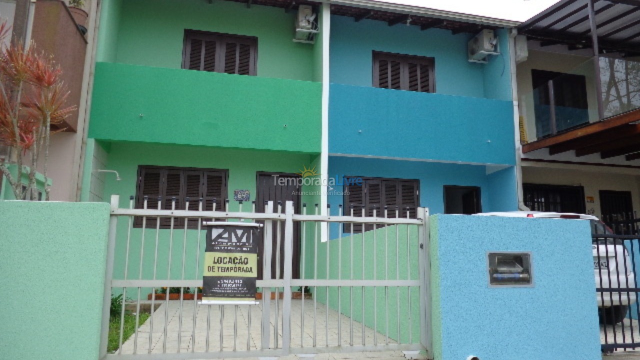 Casa para aluguel de temporada em São Francisco do Sul (Prainha)