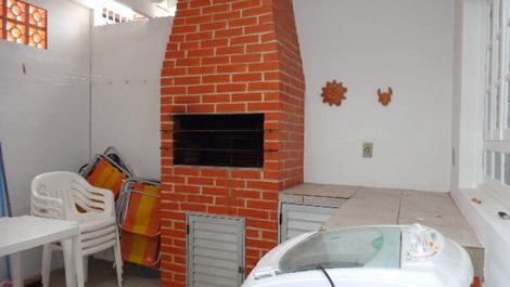 GERMANATED 2 BEDROOM BEDROOM WITH AC, 50M FROM THE SEA, WIFI, WELL WELL