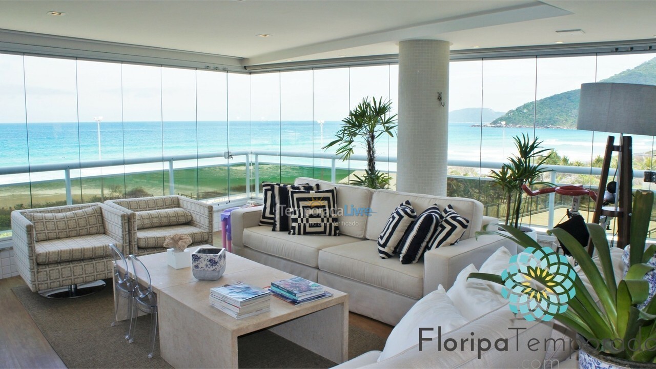 Apartamento para aluguel de temporada em Florianópolis (Praia Brava)