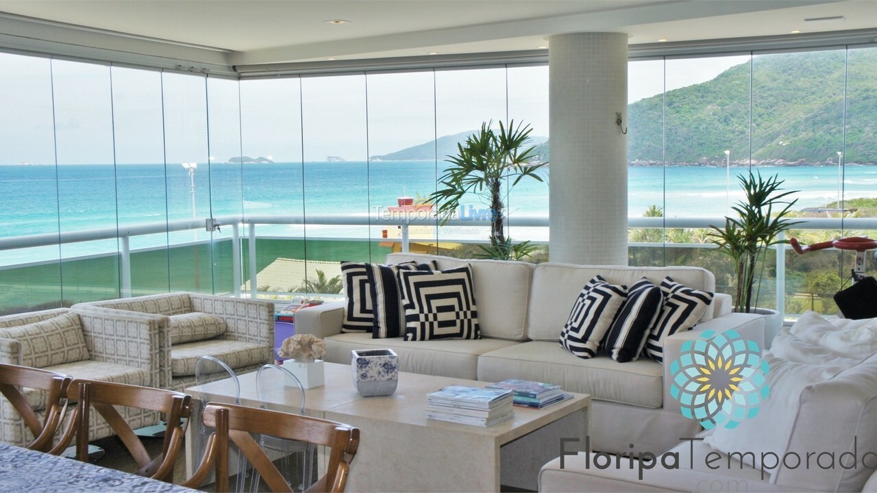 Apartamento para aluguel de temporada em Florianópolis (Praia Brava)