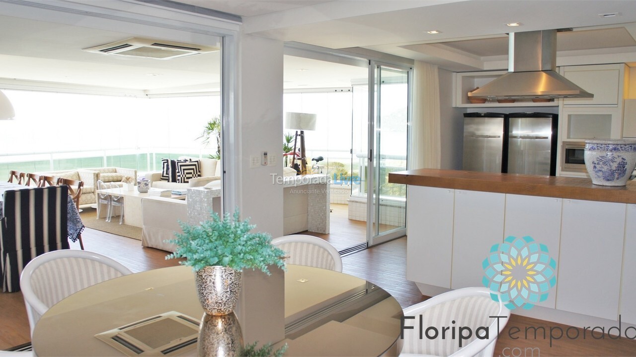 Apartamento para aluguel de temporada em Florianópolis (Praia Brava)