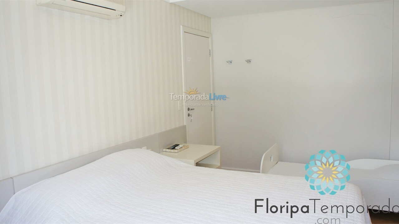 Apartamento para aluguel de temporada em Florianópolis (Praia Brava)