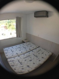 Linda cobertura duplex em Mariscal!