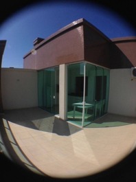 Linda cobertura duplex em Mariscal!