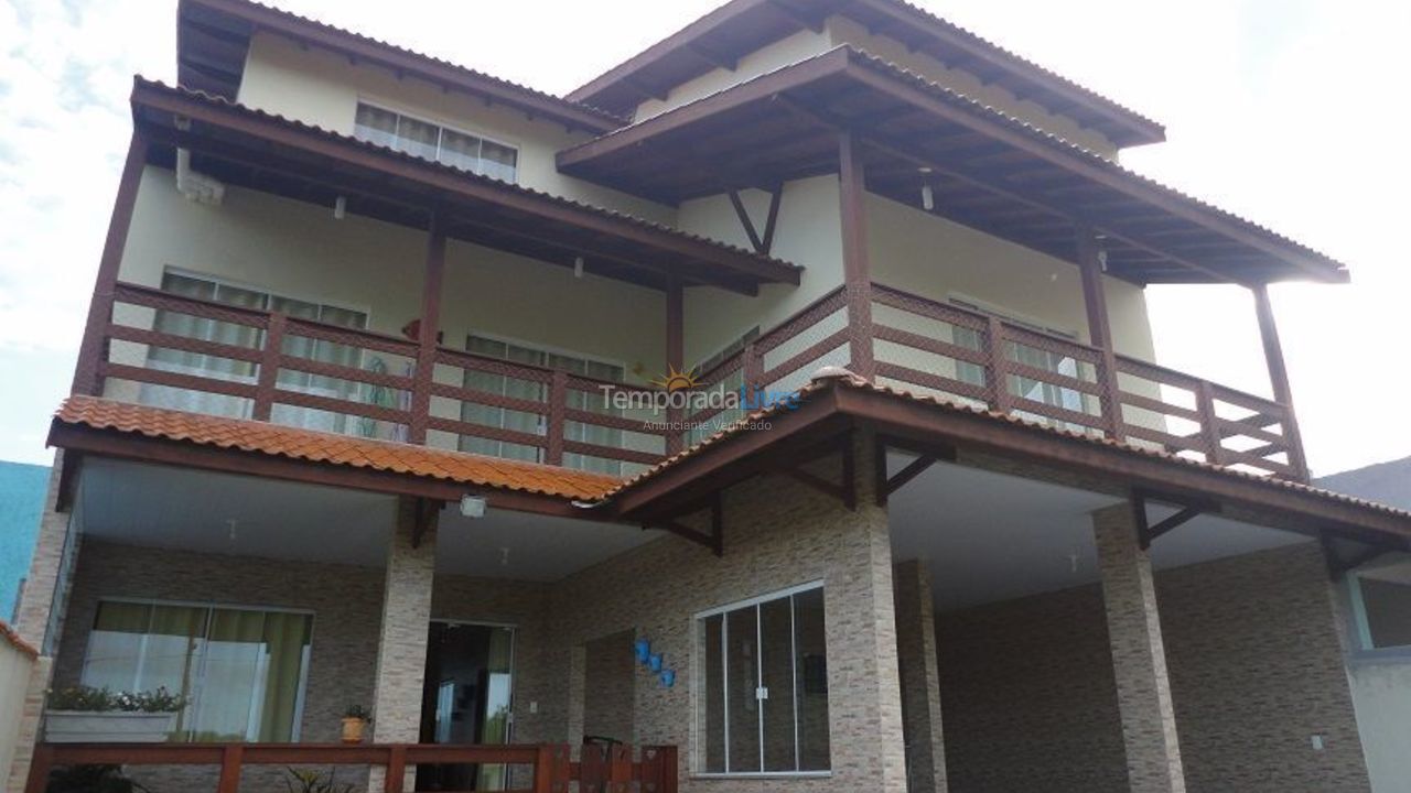 Casa para aluguel de temporada em Florianópolis (Praia do Santinho)