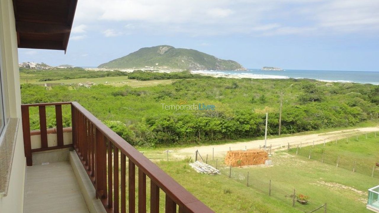 Casa para aluguel de temporada em Florianópolis (Praia do Santinho)