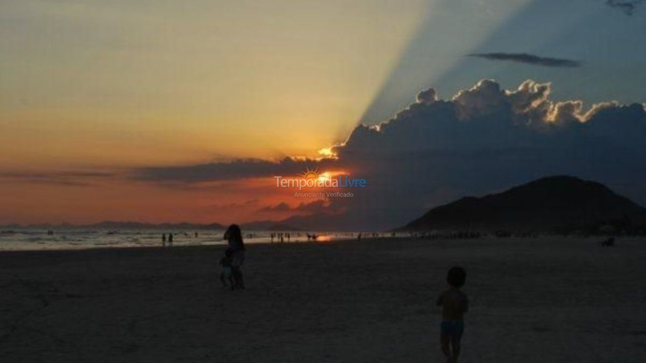 Apartamento para aluguel de temporada em Bertioga (Boraceia)