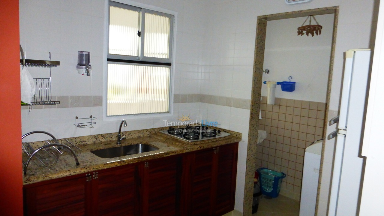 Apartamento para aluguel de temporada em Ubatuba (Praia das Toninhas)