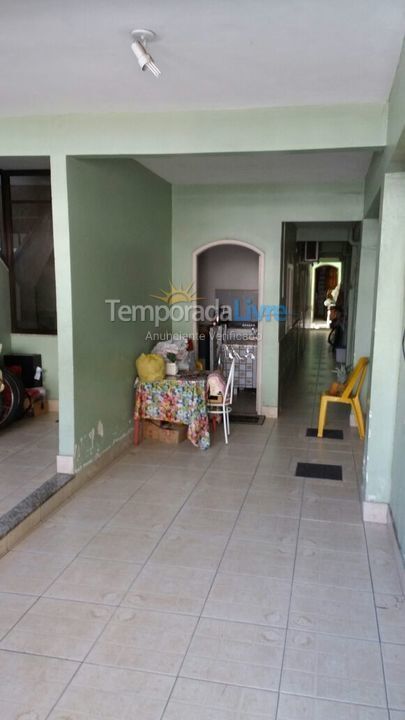 Casa para aluguel de temporada em Cabo Frio (Praia do Forte)