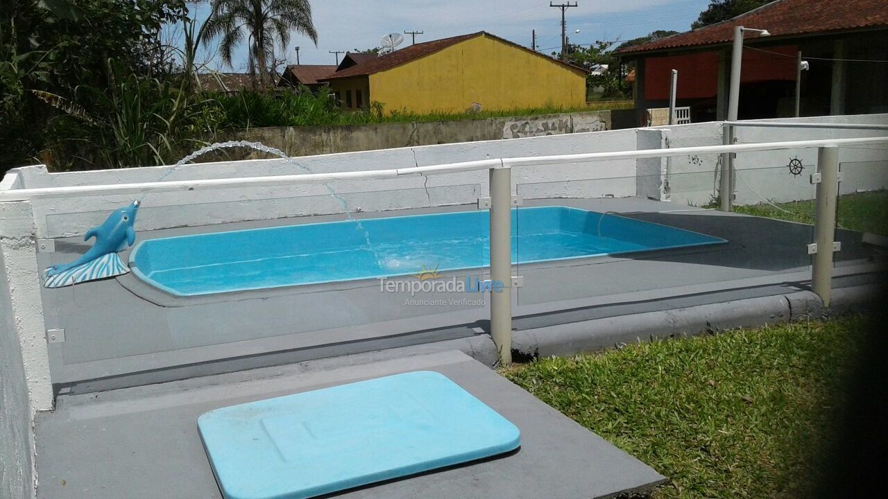 House for vacation rental in Itapoá (Balneário Rainha do Mar)