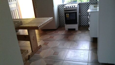 Excelente casa adosada en la playa en Barra Velha Llame o WhatsApp